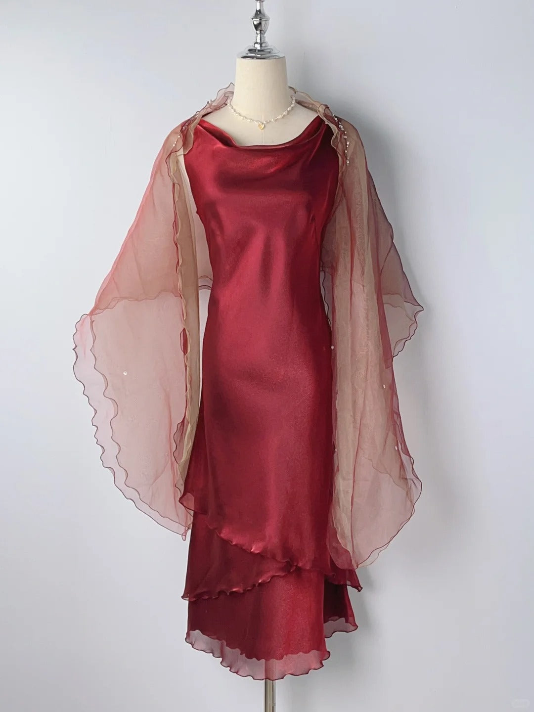 Elegant Burgundy Round Neck Homecoming Dress
