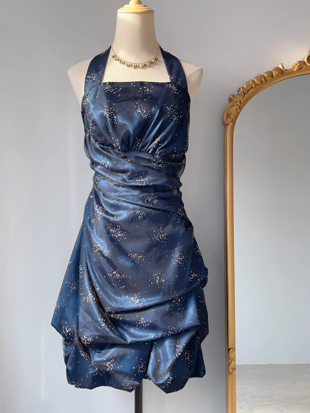 Elegant Halterneck Floral Skirt Homecoming Dress