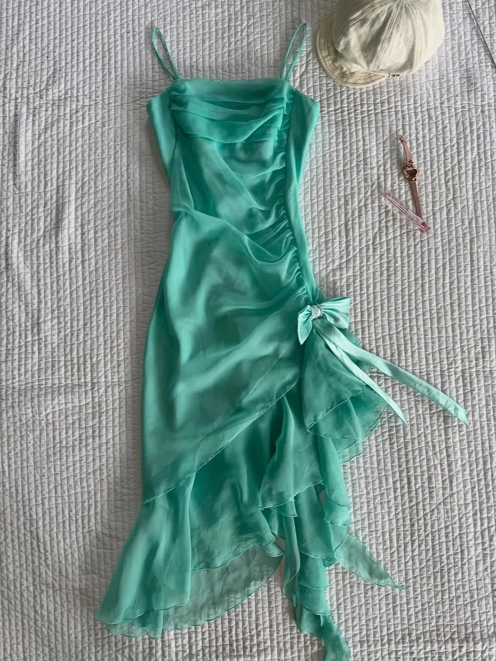 Beautiful Green Spaghetti Strap Chiffon Bow Irregular Homecoming Dress