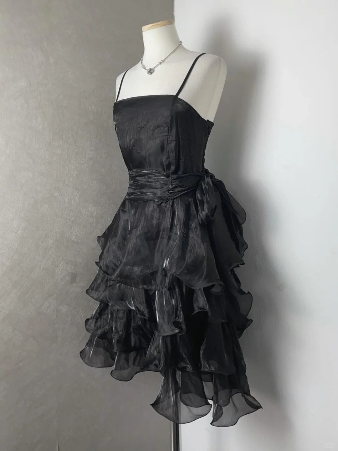 Chic Black Laser Spaghetti Strap Cake Skirt Homecoming Dress