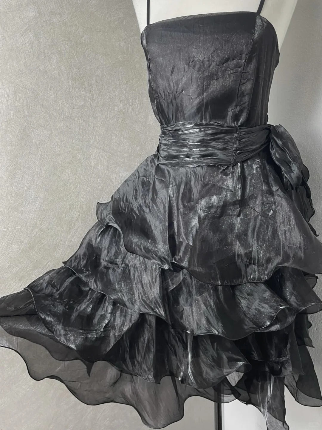 Chic Black Laser Spaghetti Strap Cake Skirt Homecoming Dress