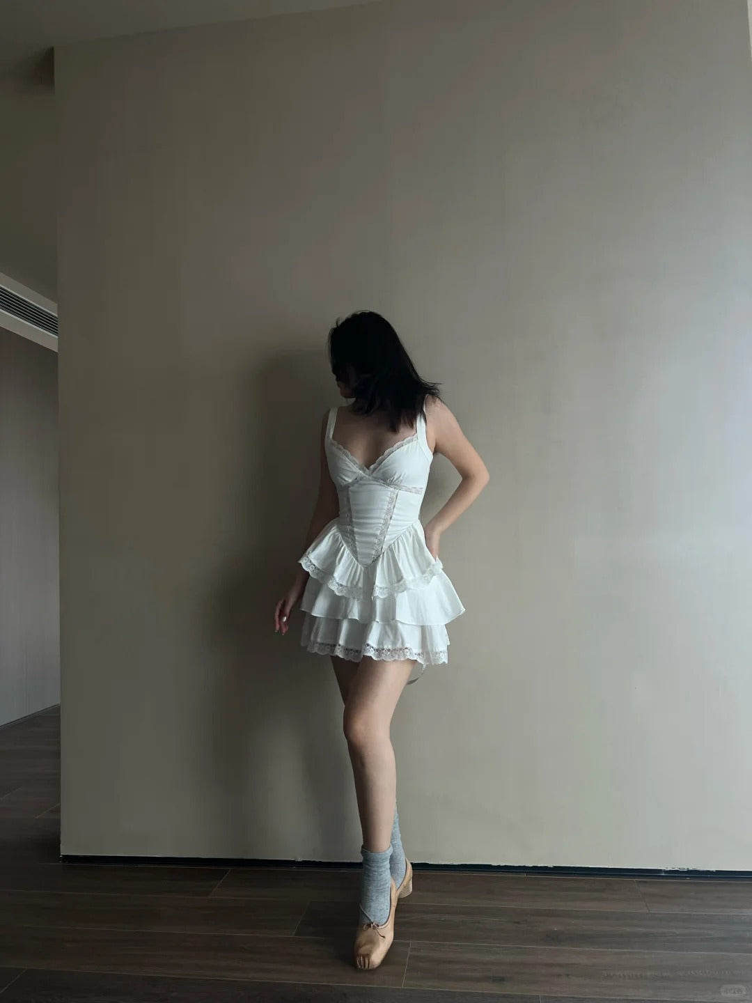 Cute White Strapless V Neck Lace Trim Mini Birthday Party Homecoming Dress