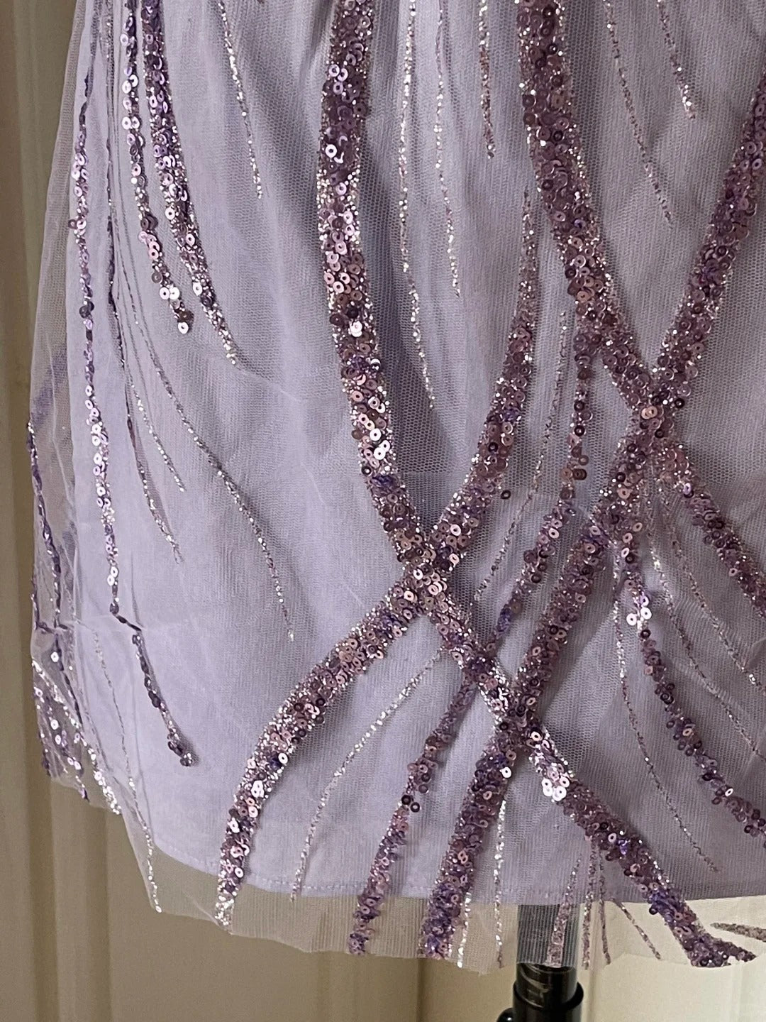 Elegant V-neck Purple Sequin Spaghetti Strap Mini Homecoming Dress