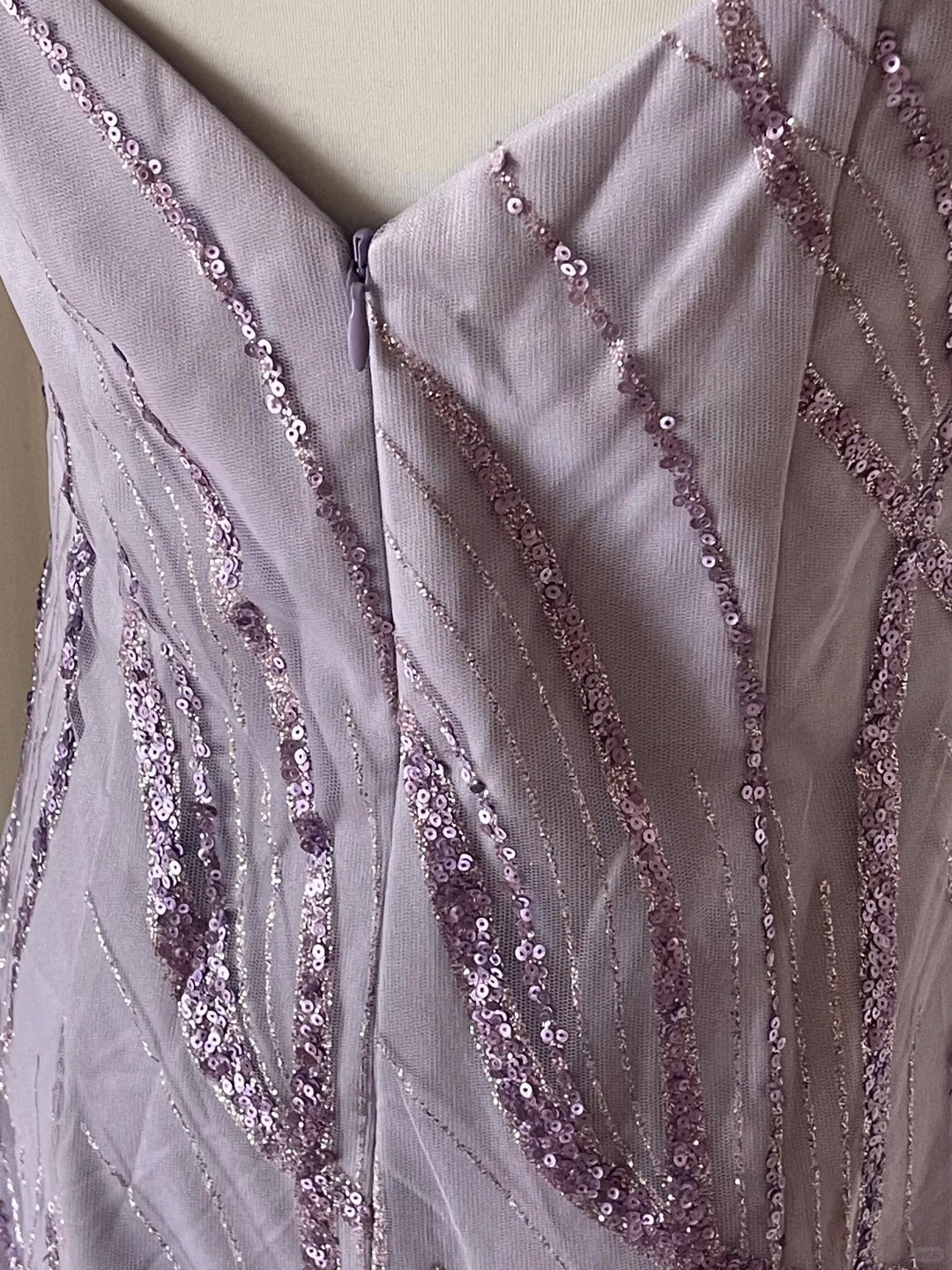Elegant V-neck Purple Sequin Spaghetti Strap Mini Homecoming Dress