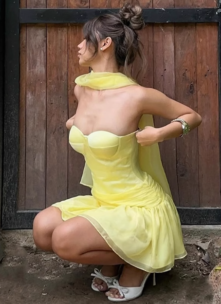 Cute Yellow Sweetheart Neck A-Line Tulle Mini Homecoming Dress
