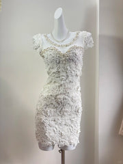 Elegant White Pearl Round Neck Lace Tight Hip 19th Birthday Homecoming Dress