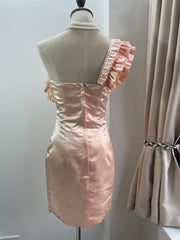 Cute Pink Off-shoulder Satin Tight-fitting Hip 17th Birthday Homecoming Dress
