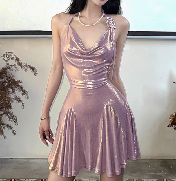 Cute Shiny Glossy Halter Neck Slim Fit A-line 19th Birthday Homecoming Dress
