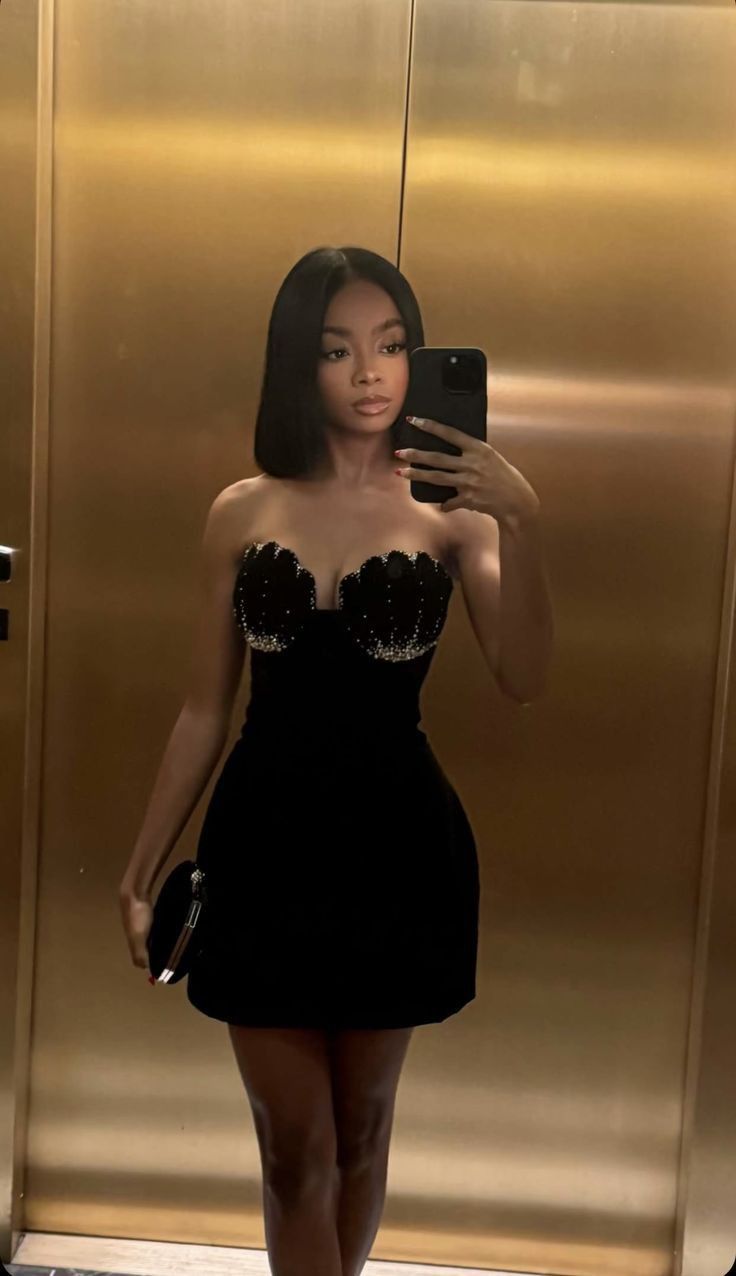 Elegant Black Sweetheart Neck Velvet Beaded Slim Fit Birthday Skirt Homecoming Dress