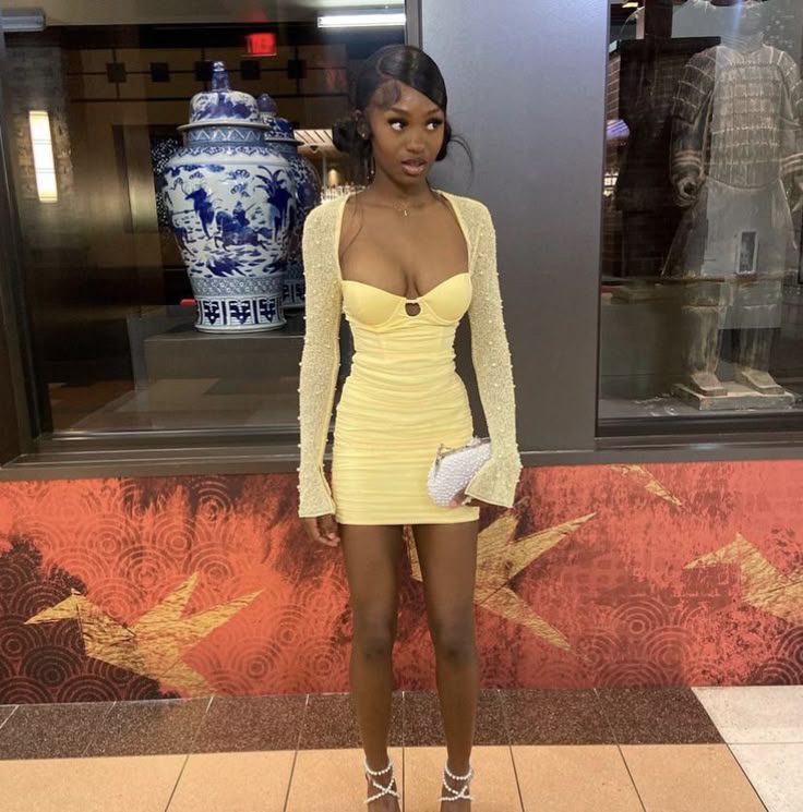 Elegant Long Sleeves Low Cut Pleated Hip 17th Birthday Homecoming Dress