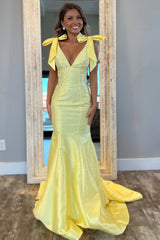 Charming Mermaid V-Neck Yellow Long Beaded Prom Dress with Bowknot