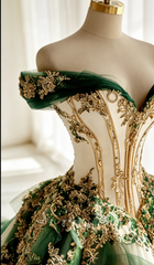 Chic Green Long Prom Dresses Appliques Tulle Off-shoulder A-Line Evening Dresses